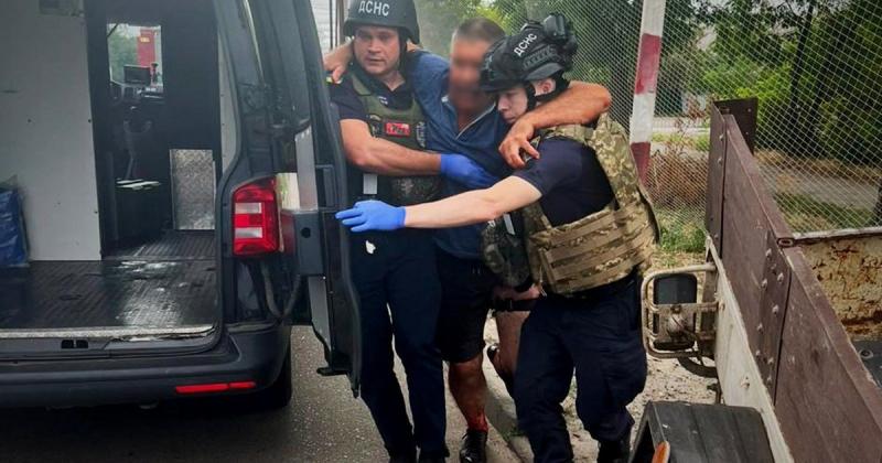 У Дніпропетровській області російські війська здійснили обстріл рятувальників: троє людей отримали поранення.