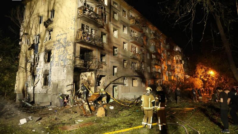 Число постраждалих у Києві досягло 33 осіб, серед яких 9 людей загинули, повідомляє поліція.