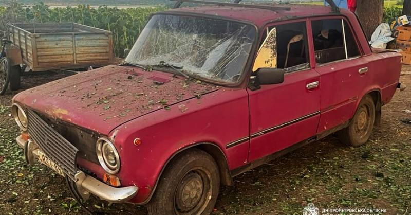 Внаслідок російських атак в Україні постраждали більше ніж 10 осіб, а один чоловік загинув.
