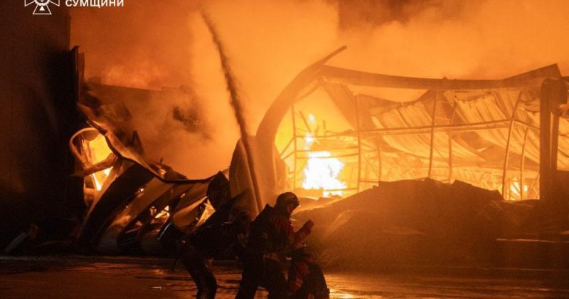 Росія завдала ударів по житловим районам обласного центру з використанням бомб: є постраждалі, значні руйнування (оновлено).