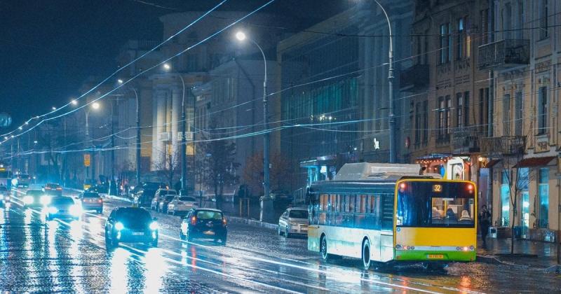 Міст може перетворитися на небезпечну зону: у Міністерстві внутрішніх справ пояснили, де шукати укриття під час артобстрілу.