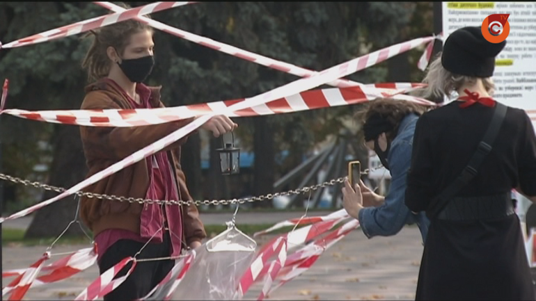 Маріупольські активісти долучилися до акцій підтримки жінок Польщі